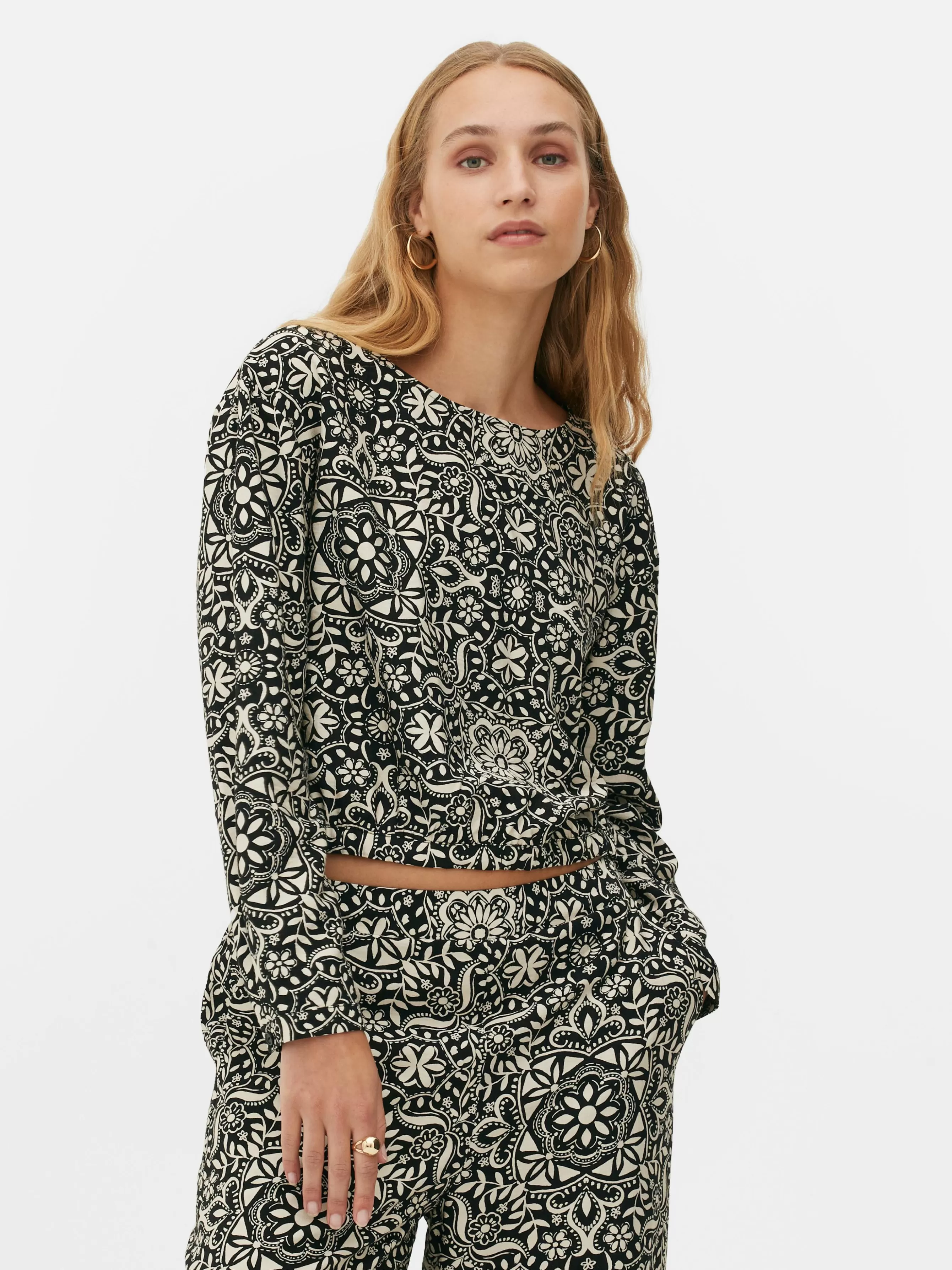 Fashion Primark Haut à Manches Longues Avec Cordon De Serrage à Coordonner Noir/Blanc