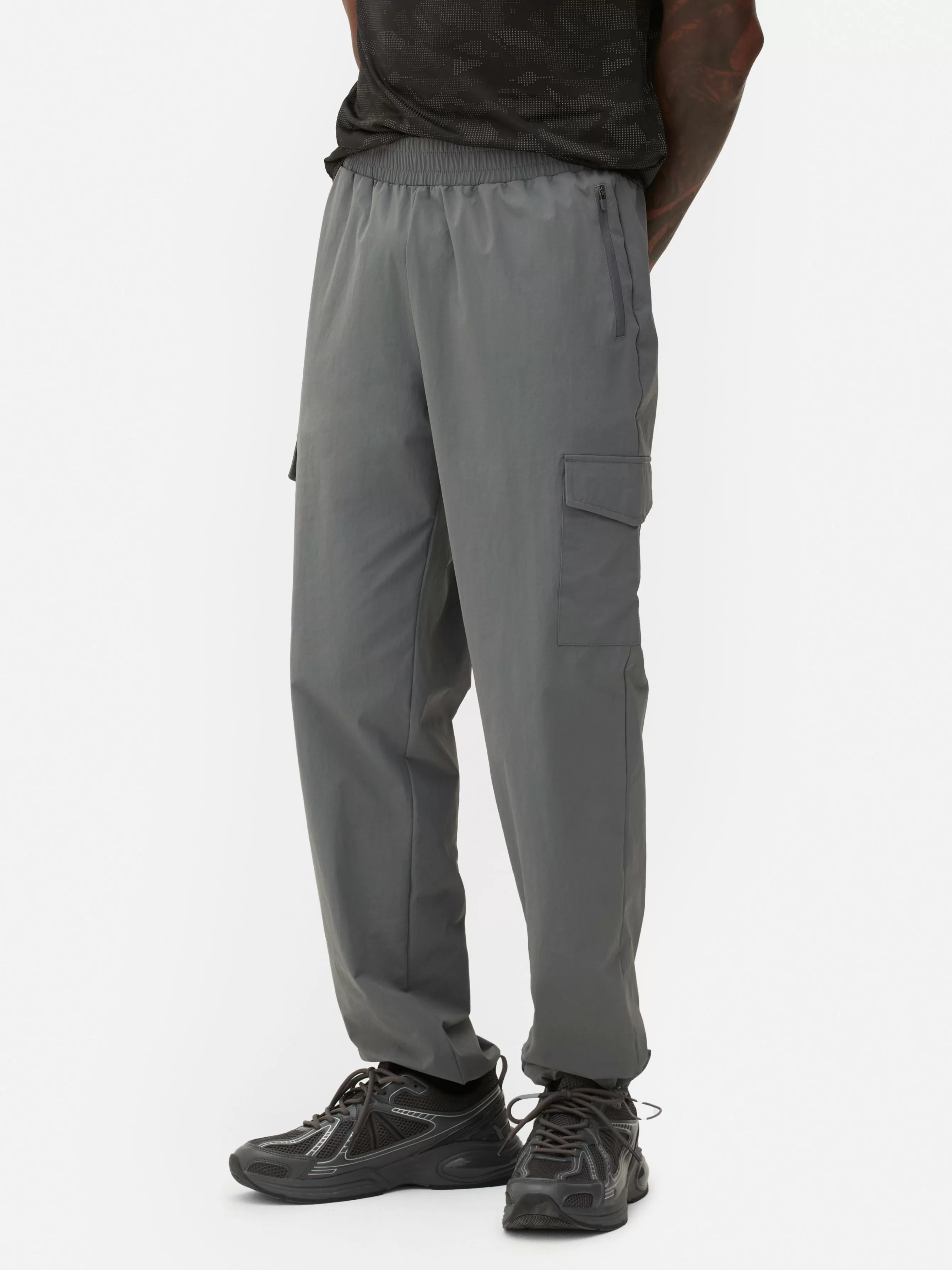 Sale Primark Pantalon Cargo Resserré Aux Chevilles Avec Bloque-cordon Anthracite